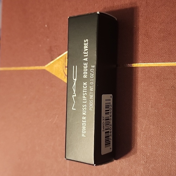 MAC COSMETICS | POWDER KISS LIPSTICK - Picture 3 of 4